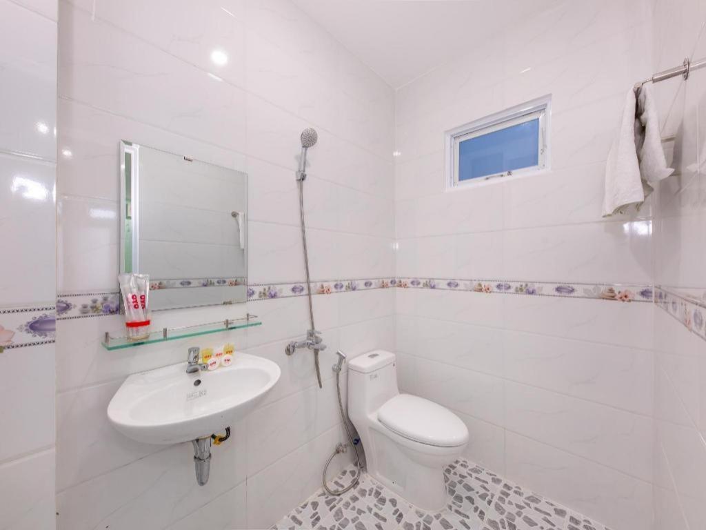 Oyo 898 Phuong Thao Hotel Nha Trang Kültér fotó